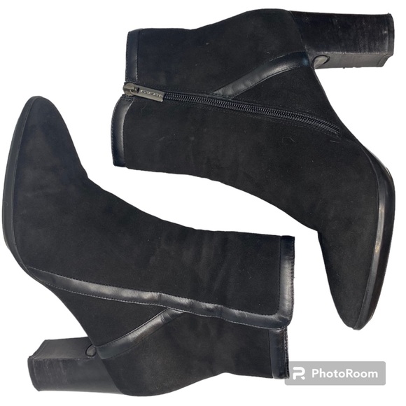 Aquatalia Whitley Suede heeled bootie Sz 8.5 - Picture 1 of 10